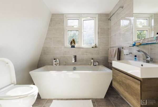 1f2b1ef24ac3f1f8c1dde054b26e82b2_1505190